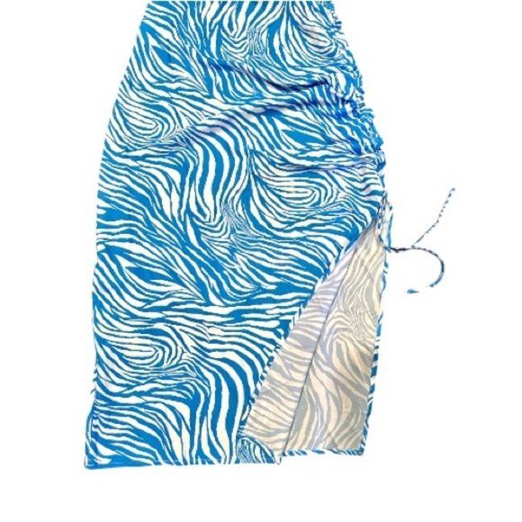 DREAMER, NWT, WOMENS, BLUE & WHITE ZEBRA PRINT, CAMI DRESS. MIDI LENGTH. SIZE L - Picture 5 of 12